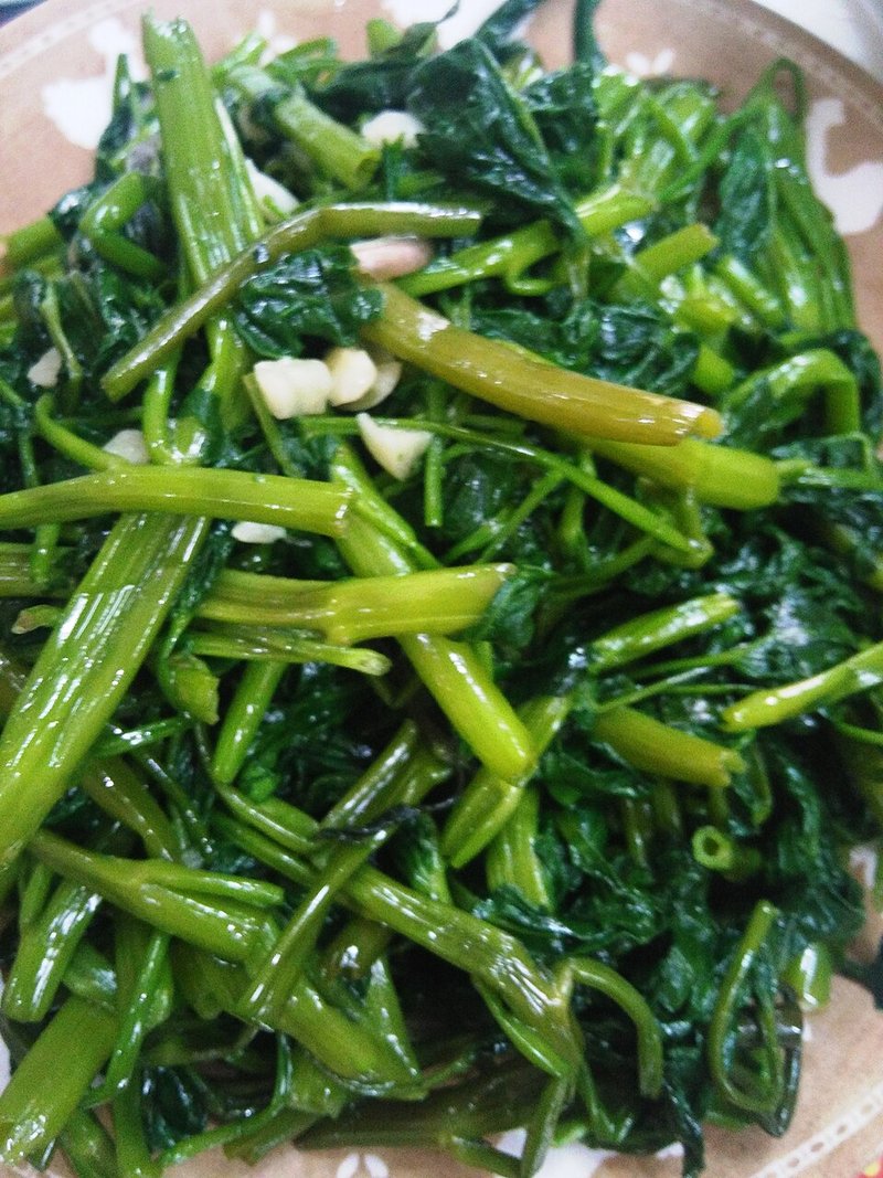 Bầu xào sả
