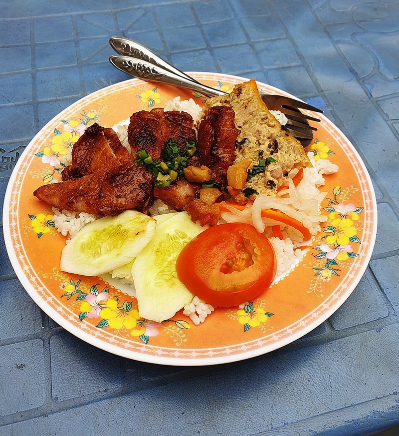 Cá cơm kho riềng