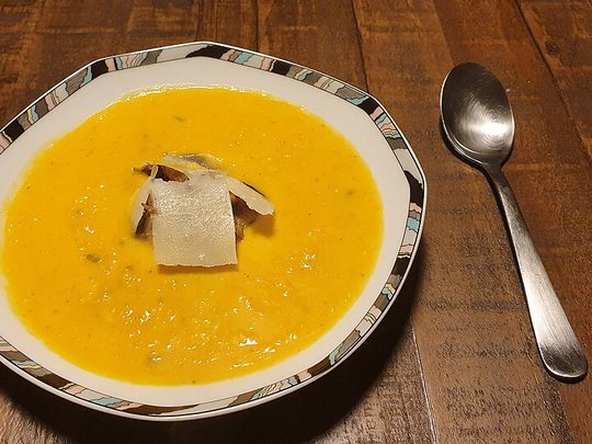 Canh chua cá hú lá me
