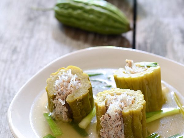 Canh chua tôm sú kiểu Bắc