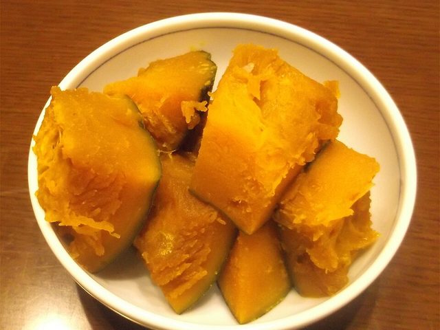 Canh củ cải cà chua