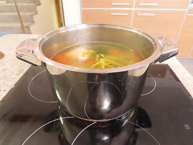 Canh cua rau dền