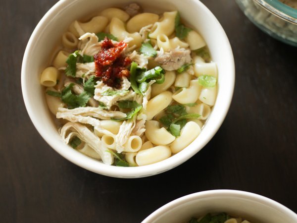 Canh gà lá giang