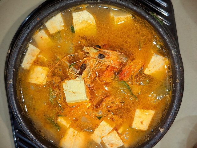 Canh sườn củ cải trắng