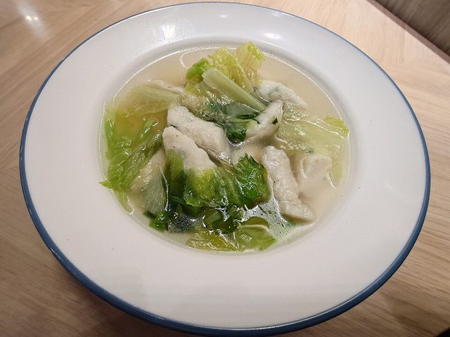 Canh Cá hú lá lốt