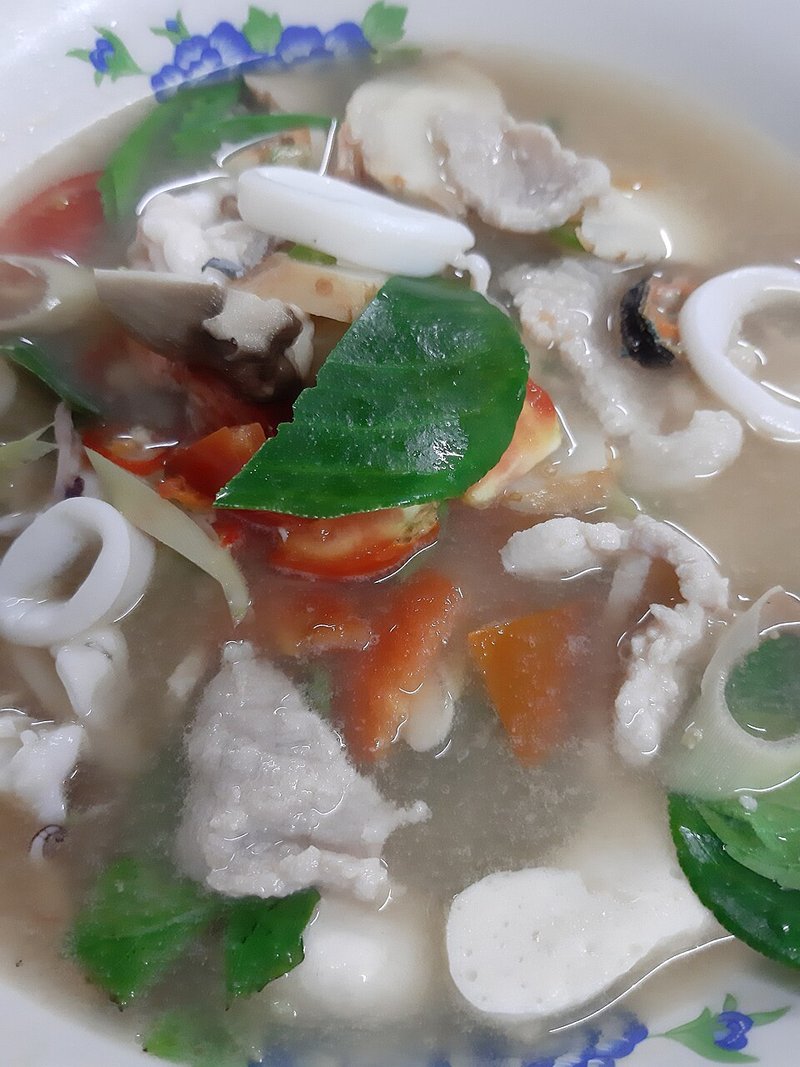 Canh Tôm sú khế chua