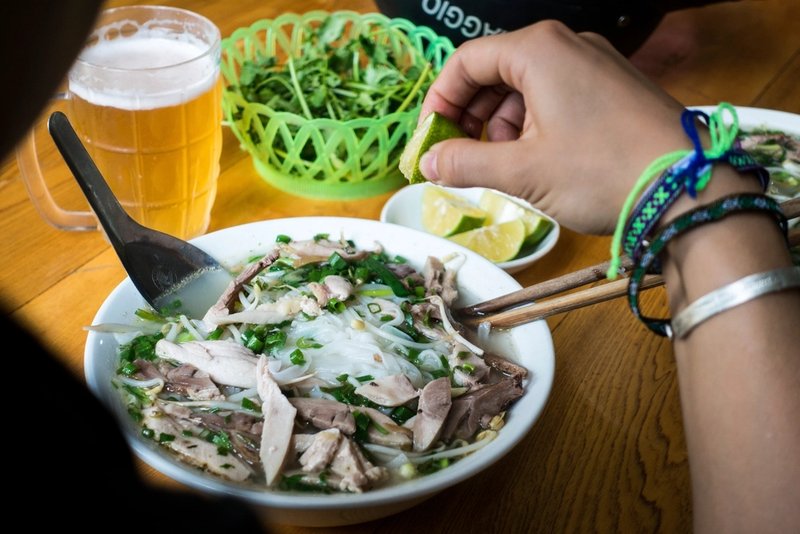 Canh Cá hồng khế chua