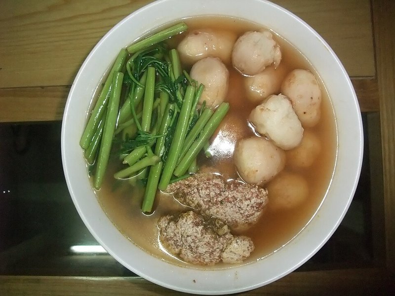 Canh Cua lột cà chua bi