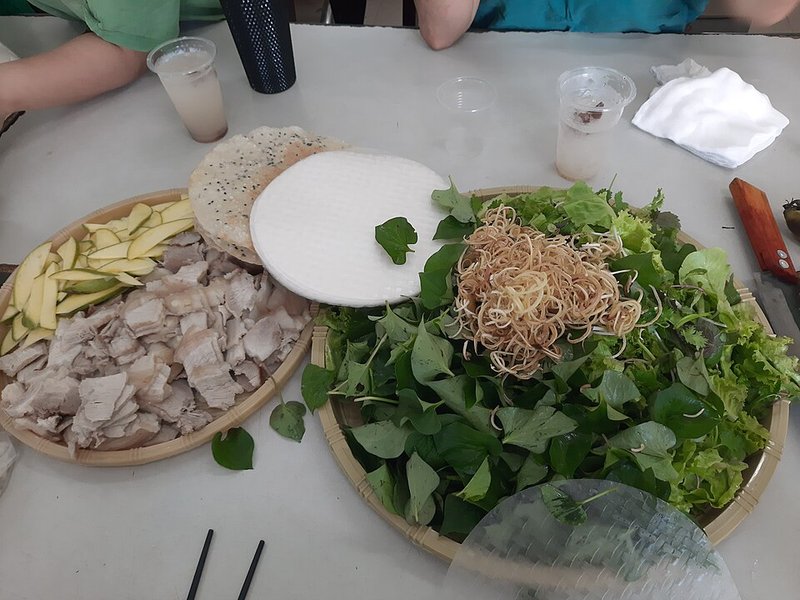 Canh Thịt heo nạc lá lốt tươi