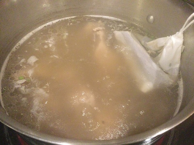 Canh Vịt ta lá lốt