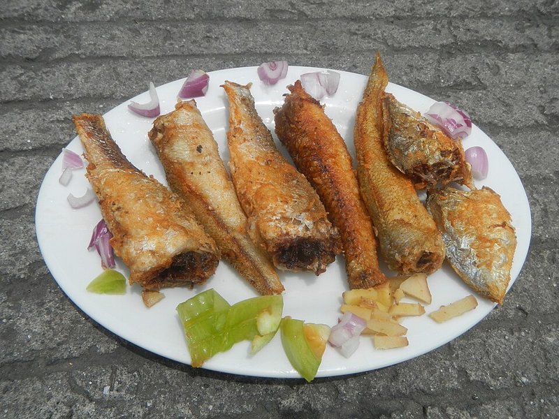 Canh Cá hú cà chua