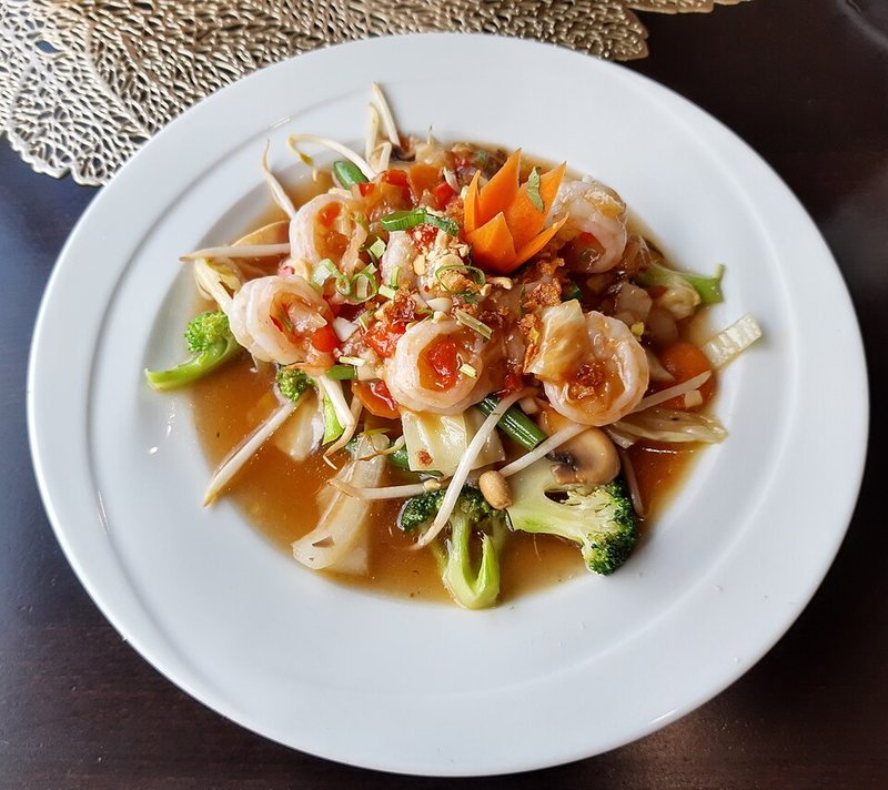 Canh Tôm sú me chua
