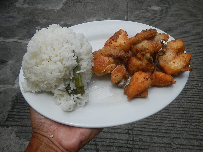 Canh Gà ta mái me chua