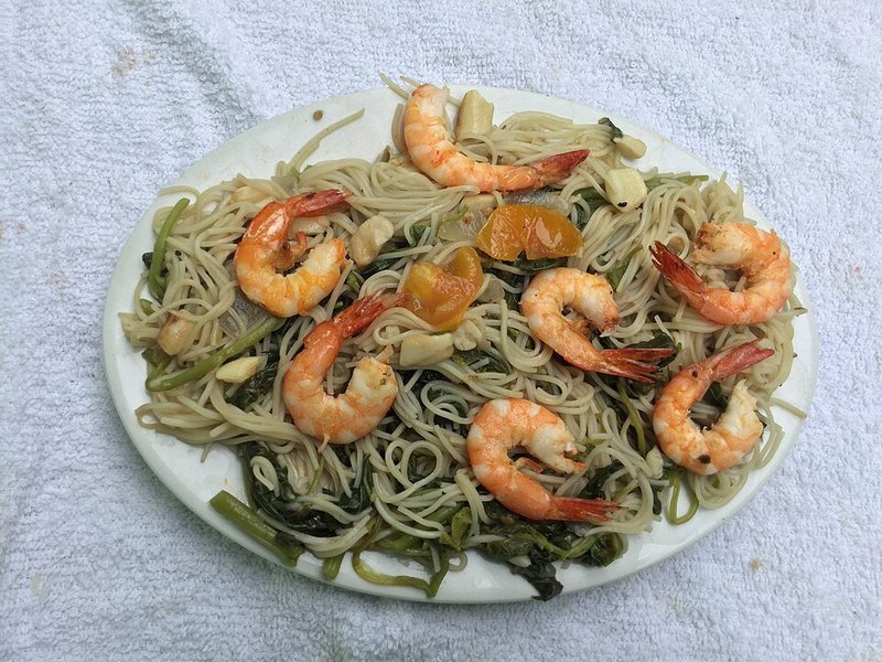 Canh Tôm sú lớn cà chua