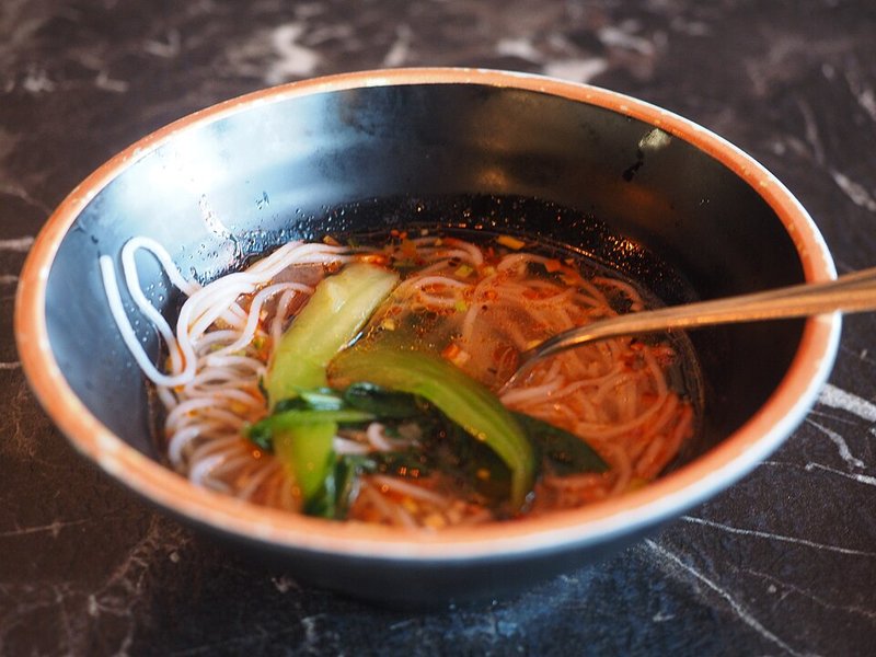 Canh Cá basa phi lê bạc hà