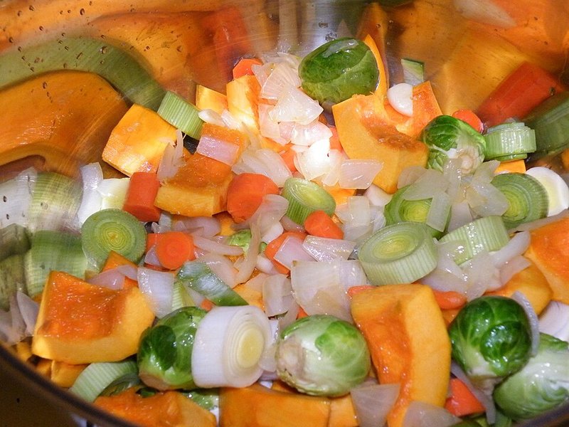 Canh Cá basa phi lê me chua