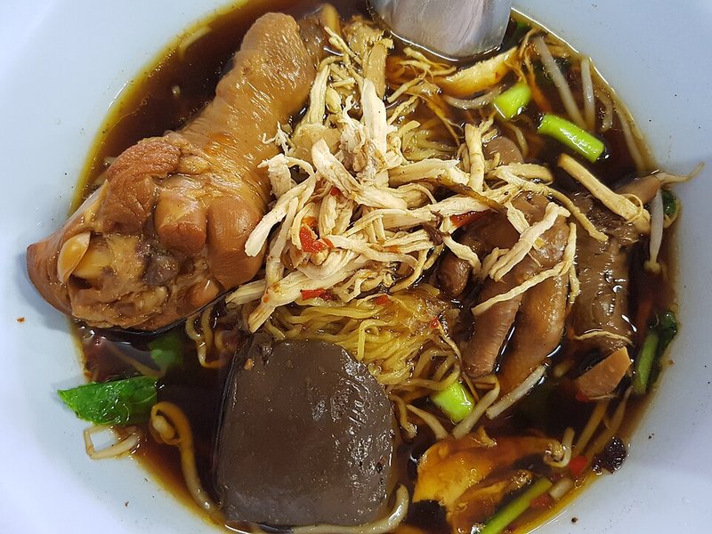 Canh Cá cơm bạc hà