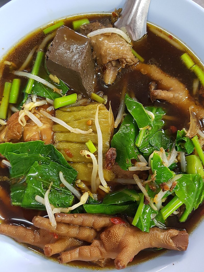 Canh Cá cơm sấu