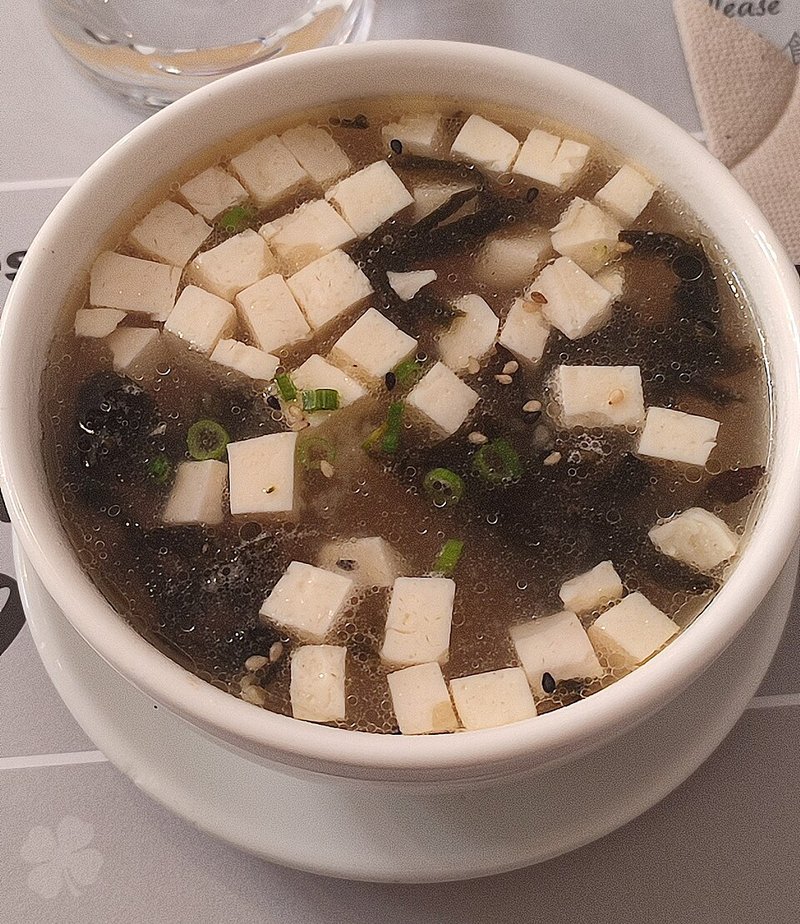 Canh Cá hú bạc cà chua