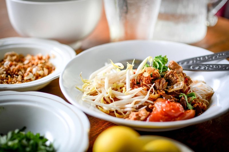 Canh Cá hú bạc thì là