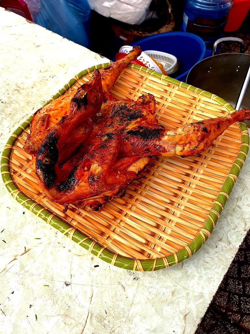 Canh Cá kèo sống ngò gai