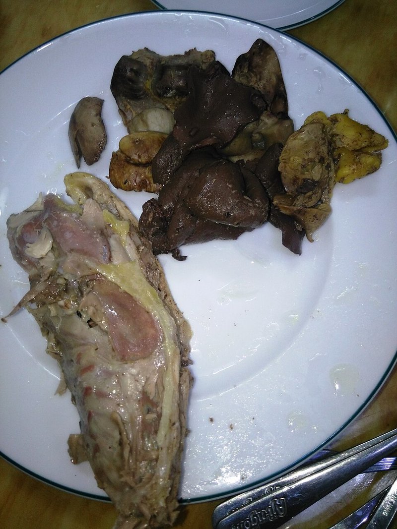 Canh Lòng vịt ngò gai