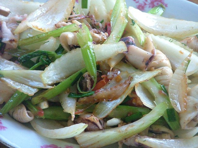 Canh Mực trứng tươi bạc hà