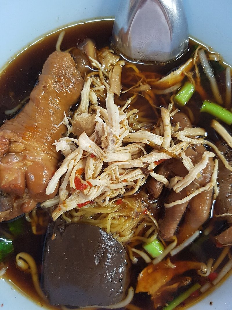 Canh Mực trứng tươi sấu