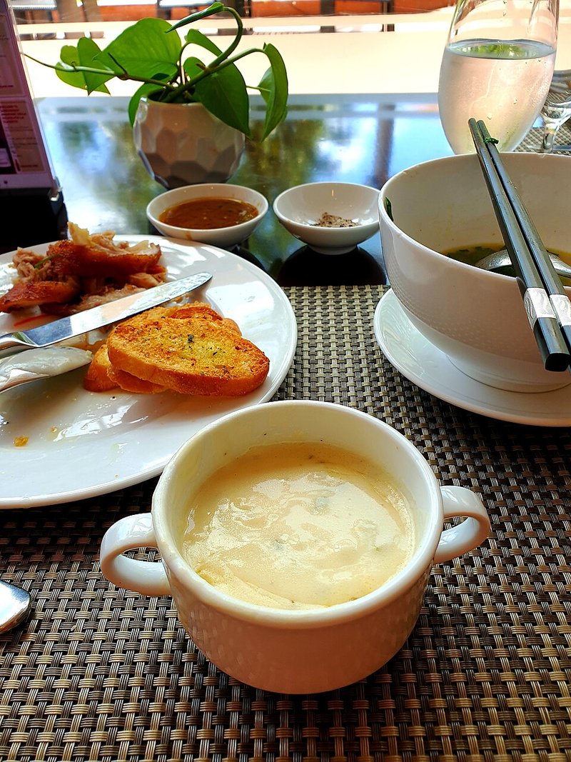Canh Nấm bào ngư cà chua
