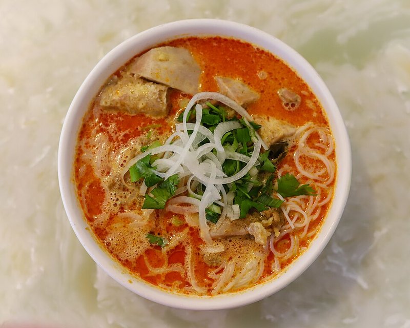Canh Nghêu biển ngò gai