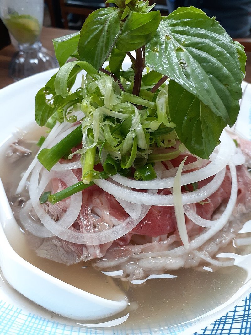 Canh Ốc móng tay me chua