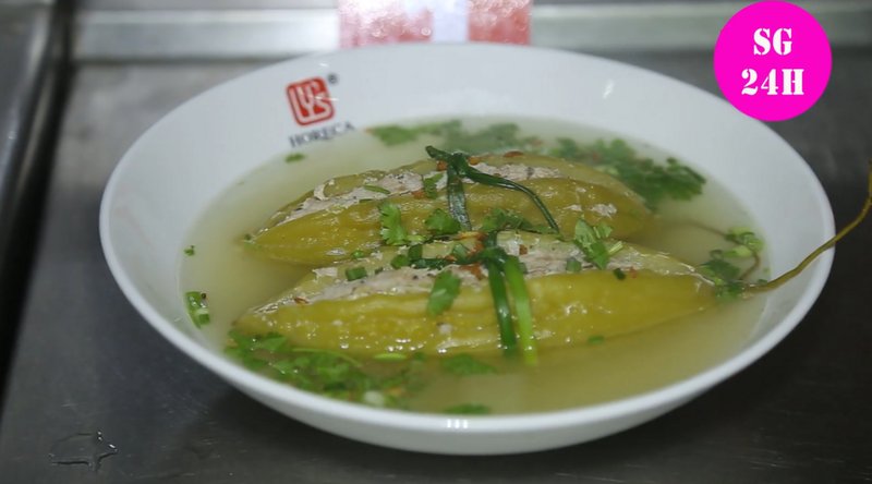 Canh Thịt heo ba chỉ khế