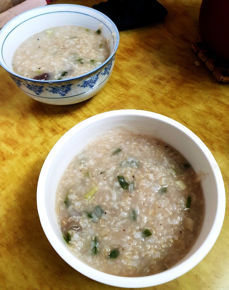 Canh Tôm hùm đất ngò gai