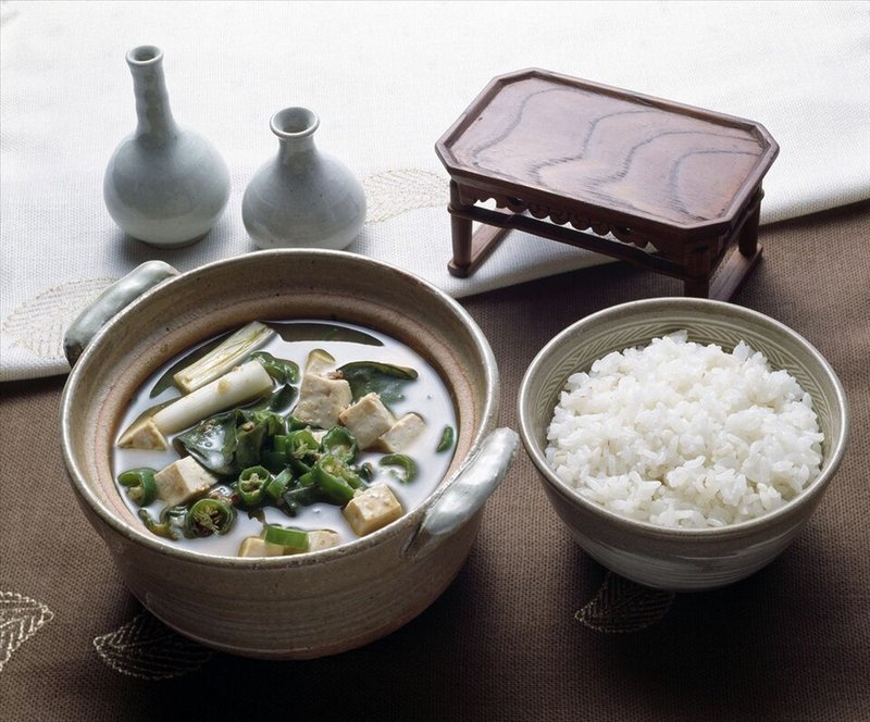 Canh cá điêu hồng táo đỏ