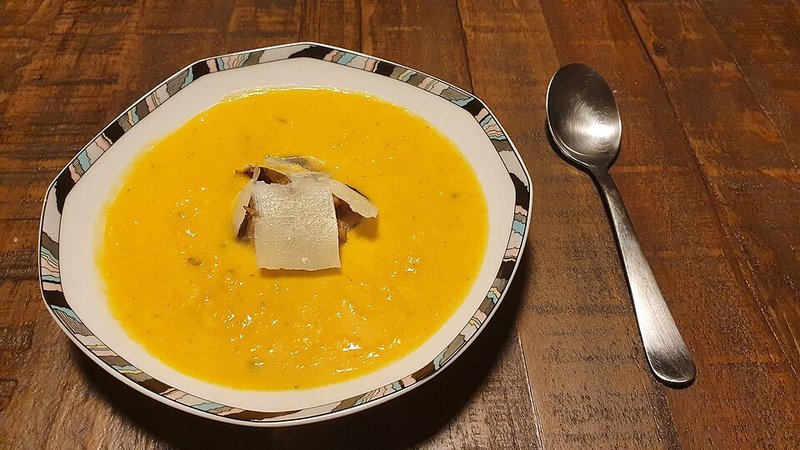 Canh cá hú bạc hà
