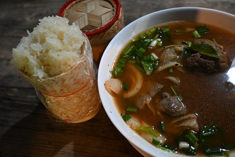 Canh cá hú mang tây