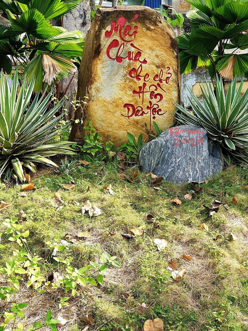 Canh cá nục giá