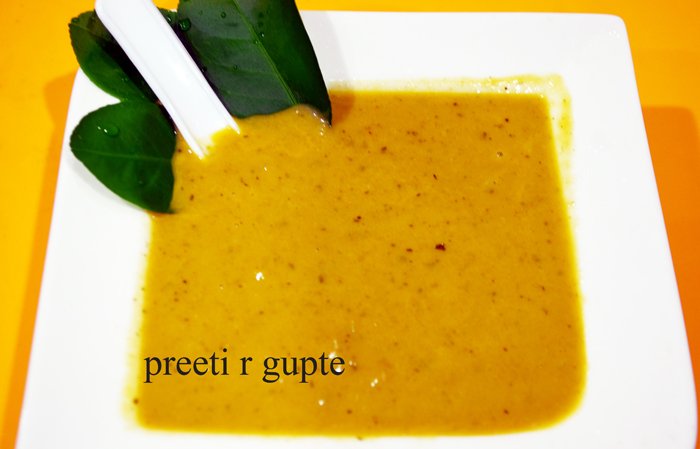 Canh Ba chỉ lá me