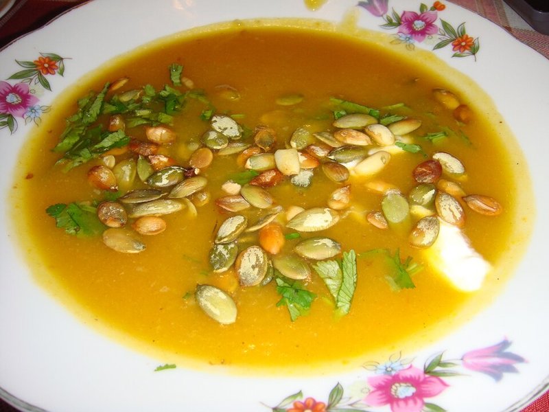 Canh Cá chim lá me