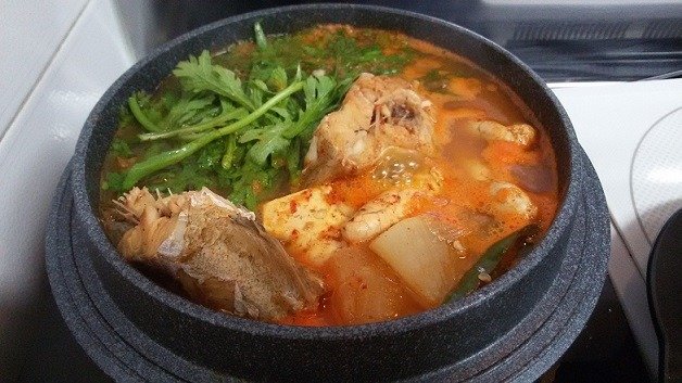 Canh Nghêu lá me