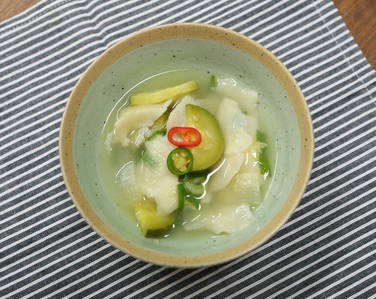 Canh Cá lăng lá me