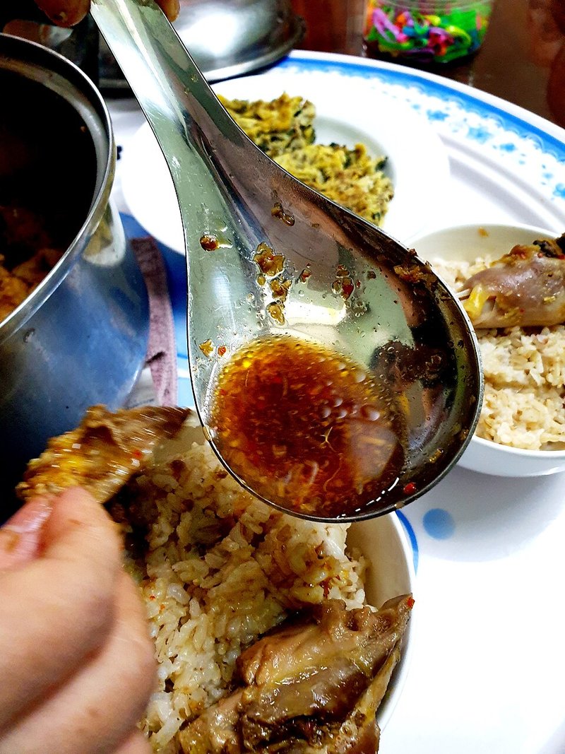 Canh Cá tuyết ngò gai