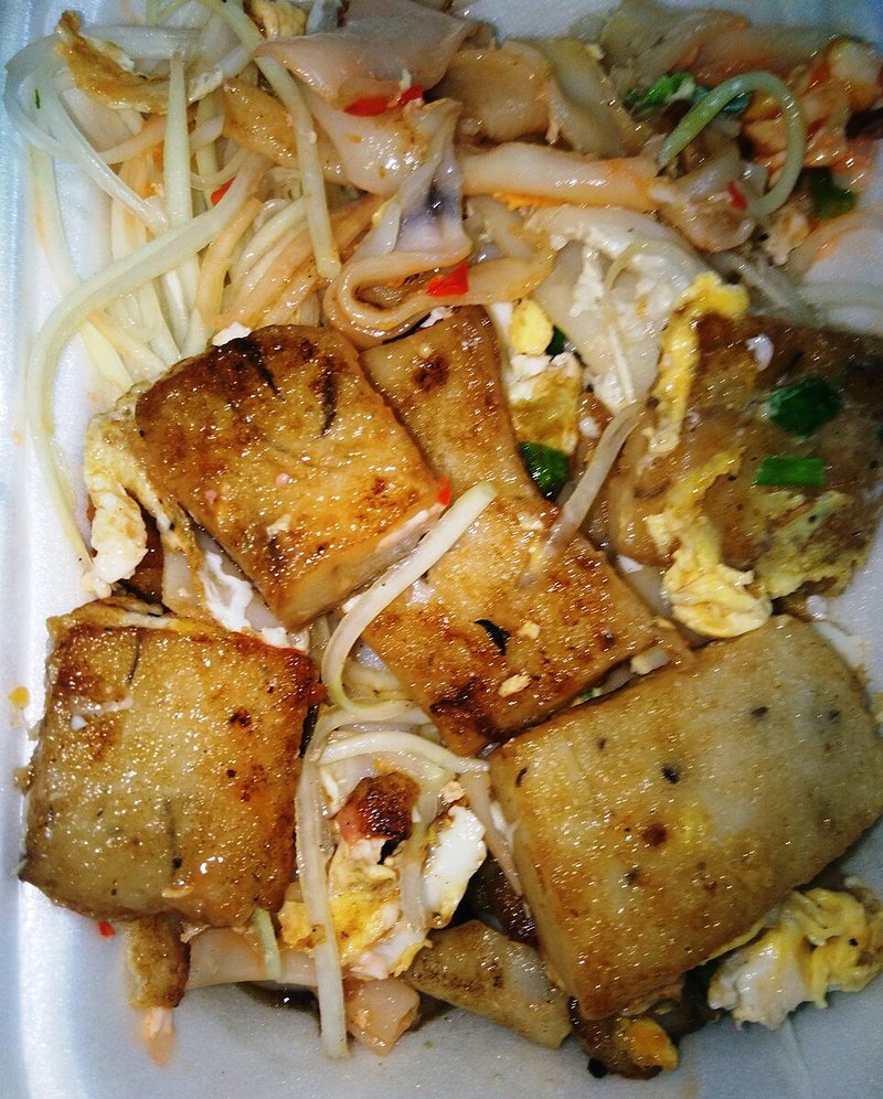Canh Nghêu biển ngò gai
