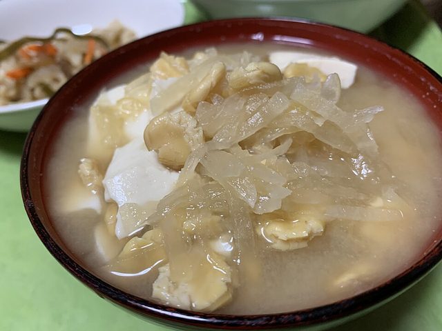 Thịt heo chiên tỏi ớt