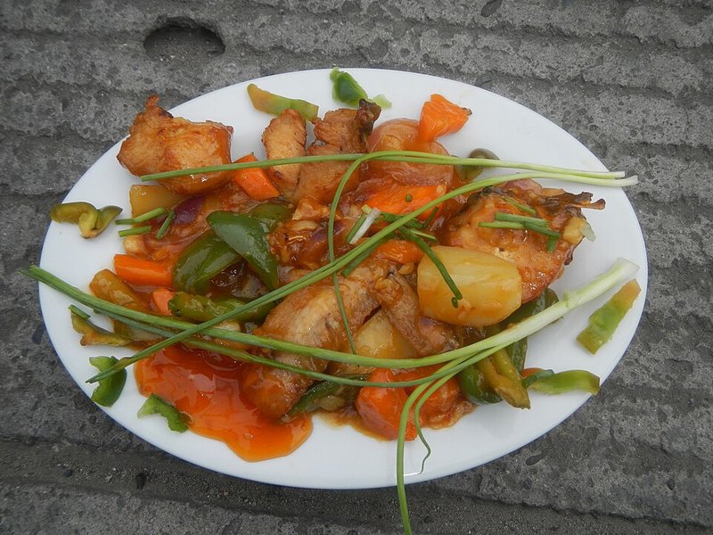 Mực trứng tươi chiên mắm tỏi