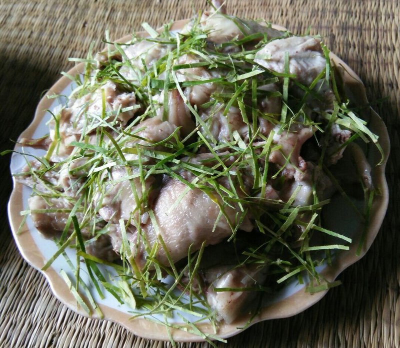 Gà kho lá chanh