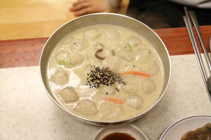 Gà kho mật ong tỏi