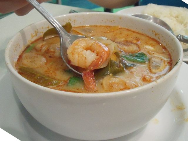 Gà kho sả ớt