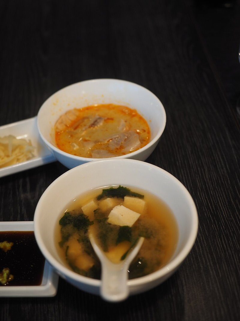 Gỏi xoài cá cơm