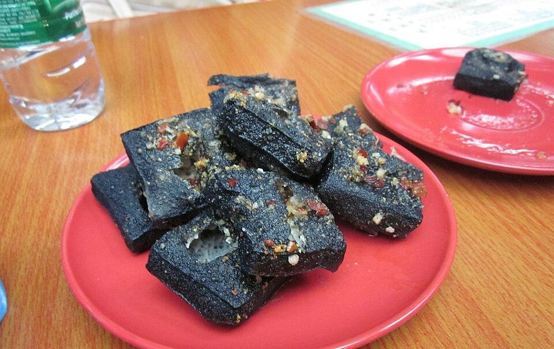 Đậu phụ chiên kho trứng gà